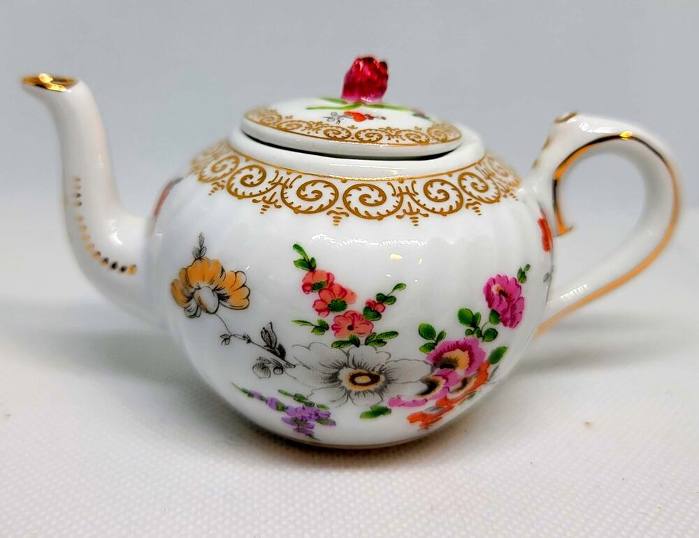 Miniature Tea Pot Bone China Made in China Floral Pattern With Gold Scallop Trim